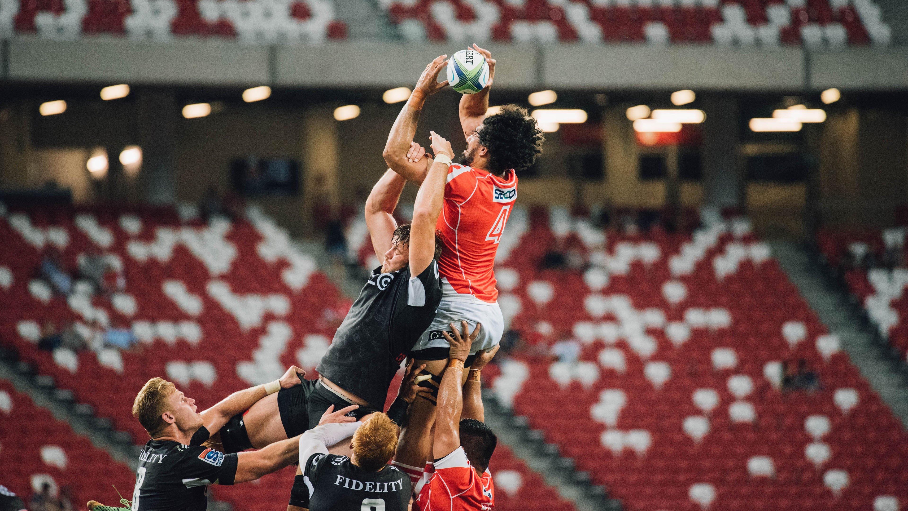 传奇门将诺伊尔以全场清道夫角色引领拜仁慕尼黑赢得关键胜利